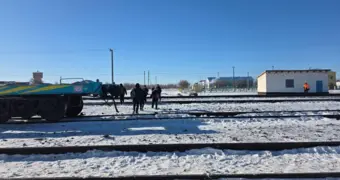 Жители села Боранкул просят построить подземный переход через железную дорогу