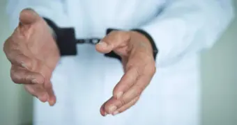 В Казахстане задержаны высокопоставленные руководители здравоохранения за аферу на 2 млрд тенге