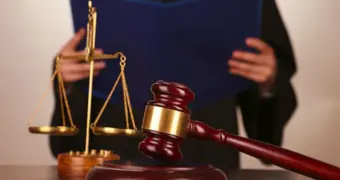 Решение суда в Мангистау: отец будет платить алименты и половину расходов на лечение ребёнка