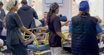 Мангистауская больница в усиленном режиме: гололёд стал причиной наплыва пациентов в приёмный покой