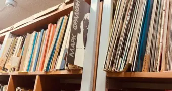 Звуки, которые остались в Казахстане: виниловая коллекция получила статус национального достояния