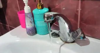 В Актау временно снизили давление питьевой воды