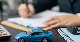 С 1 февраля 2026 года Казахстан снижает цену на обязательную автостраховку для водителей