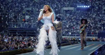 Бейонсе стала долларовой миллиардершей