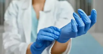 Казахстанские врачи оказались с миллиардами на руках