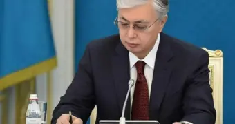 Токаев меняет правила игры для чиновников: Закон подписан