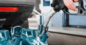 Топливо в Казахстане резко пошло вверх: НПЗ переписали прайсы на бензин и дизель