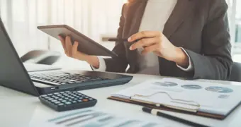 Бухгалтеры в Казахстане работают вслепую и просят открыть «Чистый лист»