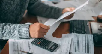 Тарифы на содержание жилья изменились в Казахстане: сколько придётся платить с января