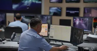 Казахстанец специально звонил на «102» и с помощью мата проверял терпение полицейских