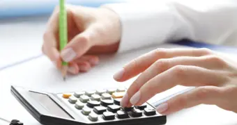 Названы самые выгодные и самые рискованные месяцы отпуска в Казахстане в 2026 году