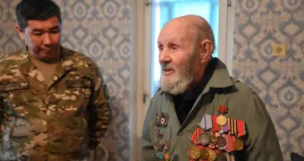 В Актау поздравили с 99-летием ветерана Великой Отечественной войны