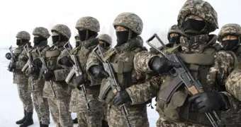 Военным в Казахстане поднимают зарплаты: кто и сколько получит в 2026 году