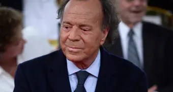 Дом романтика дал трещину: почему вокруг Хулио Иглесиаса заговорили шёпотом