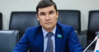 Олимпийский чемпион Серик Сапиев подрался со своим заместителем (видео)