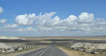 В Мангистау подрядчика привлекли к ответственности за ненадлежащее содержание дороги