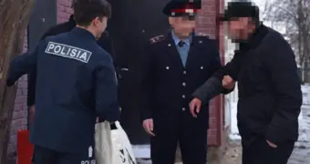 Игра в полицейских обернулась штрафом для молодых людей в Актау