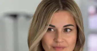 Верните бабушек на лавочки