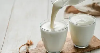 Один стакан спасает, два — травят: правда о кефире