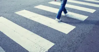 В Актау на пешеходном переходе сбили подростка