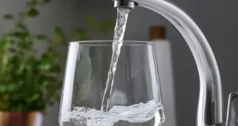 Инфекционист предупредил о рисках употребления воды из-под крана