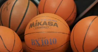 «Caspiy» принимает «Barsy»: баскетбольное дерби на площадке Актау