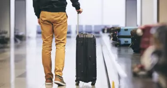 Врач предупредил об опасности перелета в одном предмете одежды