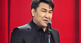 Азамат Мусагалиев об отношениях с женой: «Я — каблук»