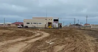 Асфальтировать внутрипоселковые дороги требуют жители села Сайын Шапагатов