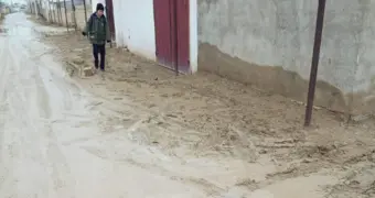 Жители районов Мангистау утопают в грязи