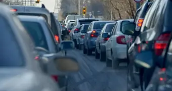 Казахстанцы требуют вернуть право на продажу легализованных авто: запреты вызывают шквал недовольства