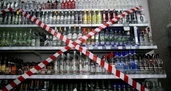 В неурочный час - в Мунайлы бизнесмен продавал алкоголь ночью