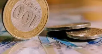 Эксперты рассказали о рисках девальвации тенге в Казахстане