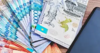 В Казахстане налоговая проверит не только вас, но и тех, кто переводил вам деньги