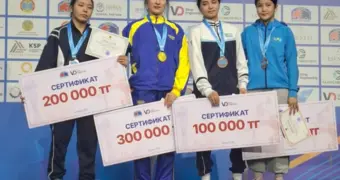 Золото едет в Актау: Арина Куанышова стала чемпионкой Казахстана по женской борьбе
