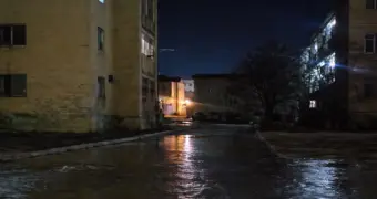 Центральную дорогу залило: в нижней части Актау дважды за ночь прорвало водопровод