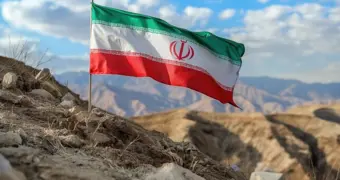 Казахстанцев просят срочно эвакуироваться из Ирана: что происходит и почему это важно