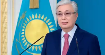 Токаев поздравил казахстанцев с Днем благодарности