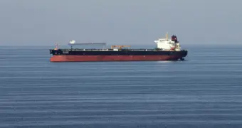 Иран официально закрыл Ормузский пролив
