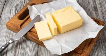 Врач поставил жирную точку в давнем споре о сливочном масле