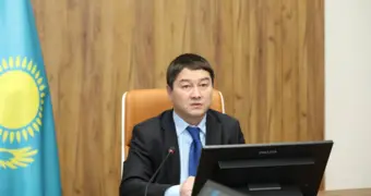 «Женщина – основа нации»: аким Мангистау поздравил жительниц региона с 8 Марта