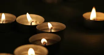 Растворяют тела: в Великобритании внедряют новый способ похорон