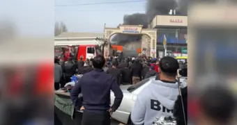 Повышенный ранг вызова: СТО вспыхнуло в Шымкенте (видео)