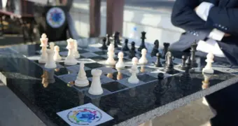 Реконструкция набережной в Актау ставит под угрозу шахматные занятия для детей