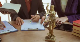 В Мангистау обновили список правовых кабинетов для населения