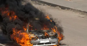В Актау сгорел автомобиль (видео)