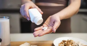 Диетолог назвал три БАД‑продукта, от которых нет пользы и есть риск для здоровья