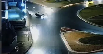 Момент аварии с перевёртышем попал на видео в Актау