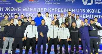«Серебро» чемпионата страны взяли борцы из Мангистау