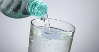 Забудьте про кофе и энергетики: обычная газировка помогает бороться с усталостью и улучшает внимание